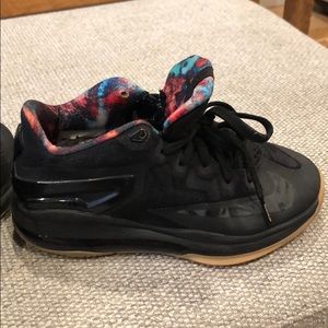 Lebron Nike Sneakers